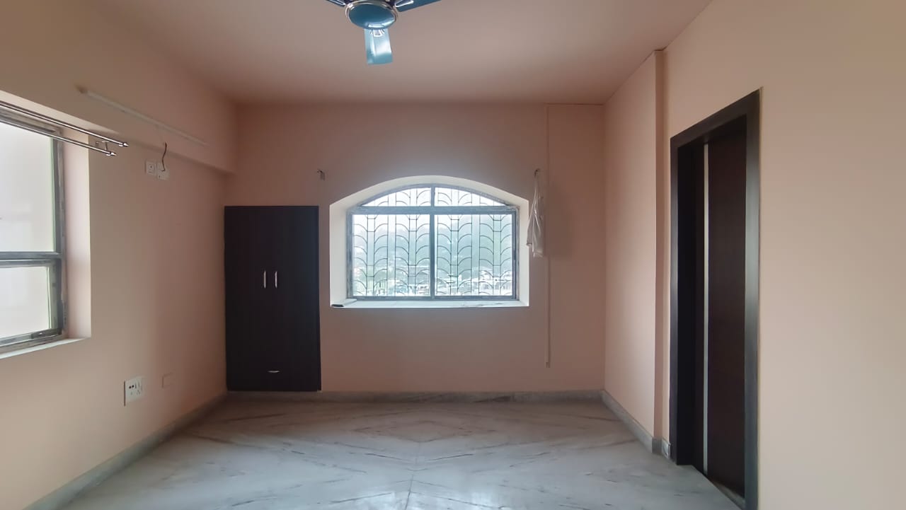Semi Furnished 4bhk in ABC, Near Rajiv Bhawan, GS Road, SATSANG VIHAR, Tarun Nagar, Guwahati, Assam, India for Rent